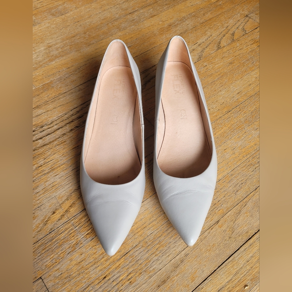 Women's Gray Kitten Heels 39 Le Chateau